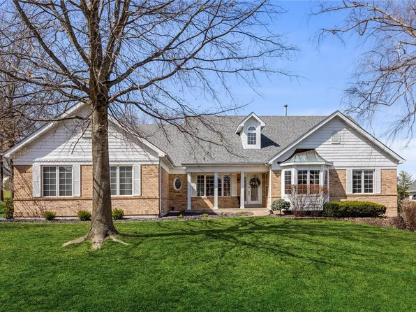 567 Malinmor Dr, Weldon Spring, MO 63304