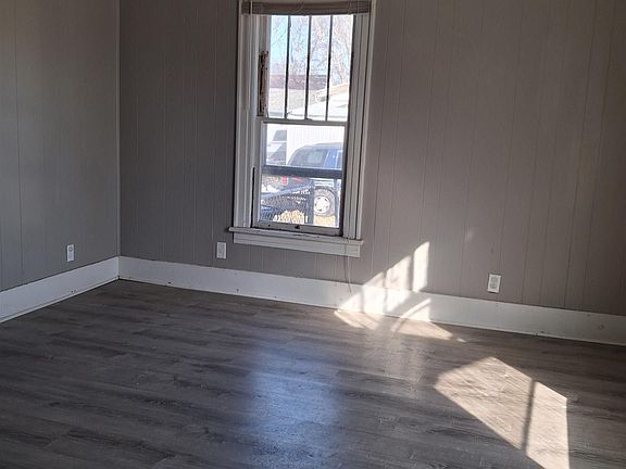 3rd image of 1110 High St