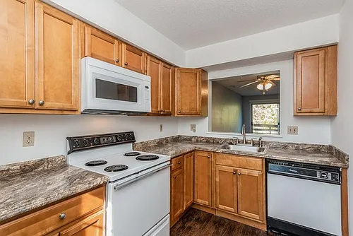 1425 Quinnipiac Ave Photo 1