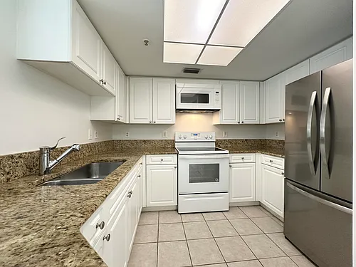 300 Crestwood Ct N #302 Photo 1