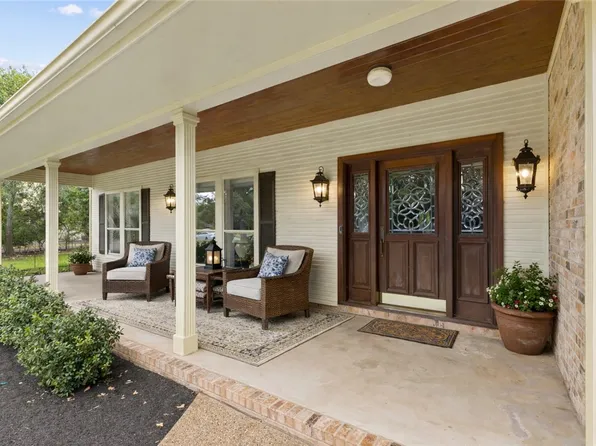 2903 Camille Dr, College Station, TX 77845