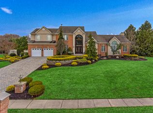 9 Arbor Ct, Manalapan, NJ
