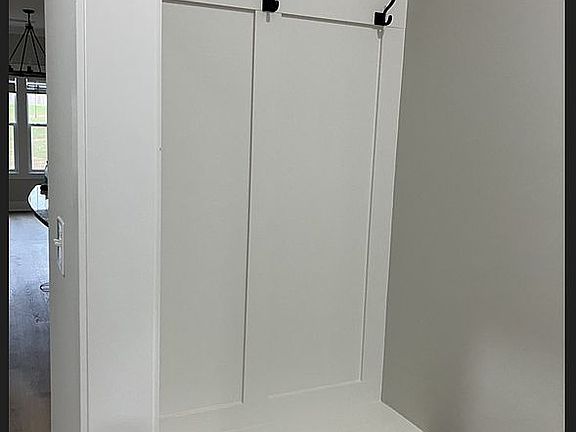 4th image of 194 Woodham Rd