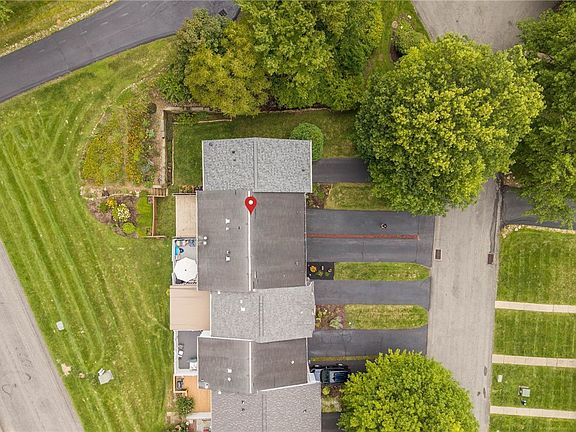 4th image of 183 W Russets Cir