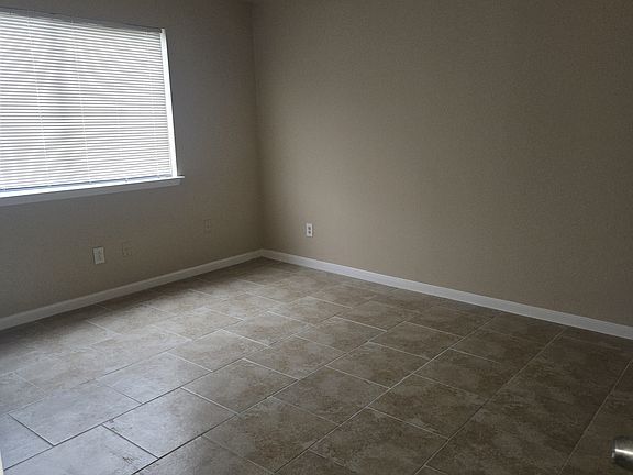 5th image of 2475 Falls Church Dr