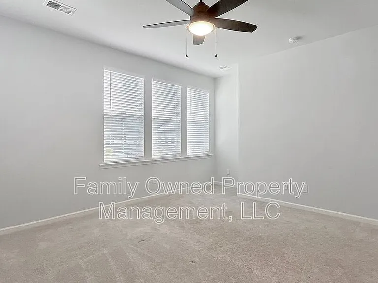 420 W Respite Ln — Photo 24