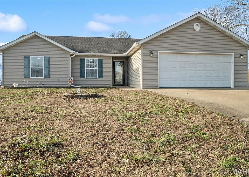 1st image of 211 Brookside Dr
