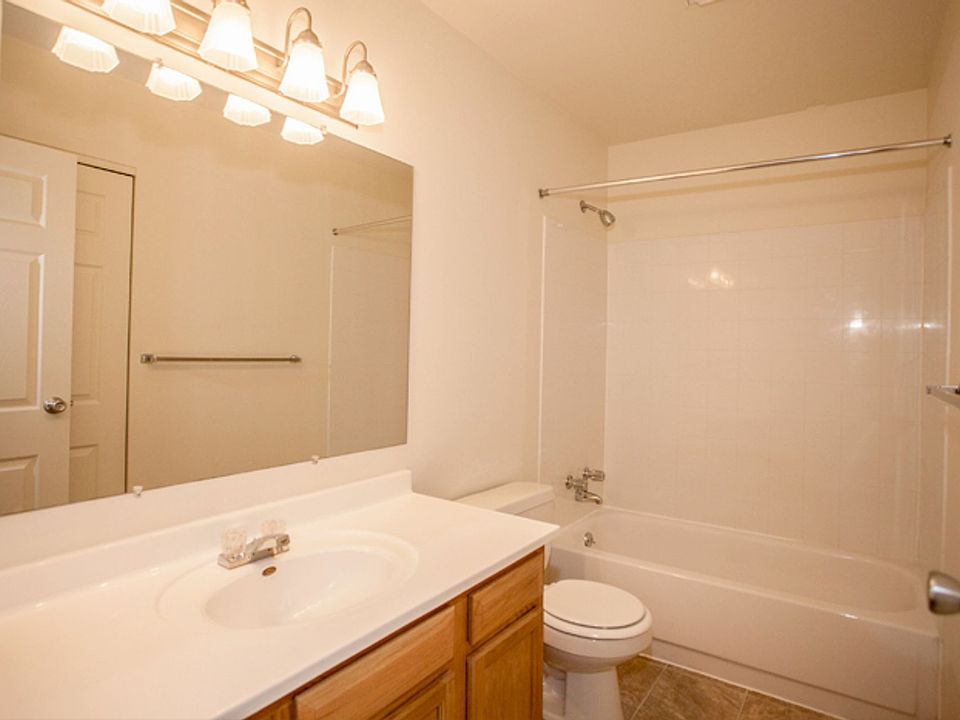 Avery Glen Apartments 500 Glendale Blvd Valparaiso IN Zillow