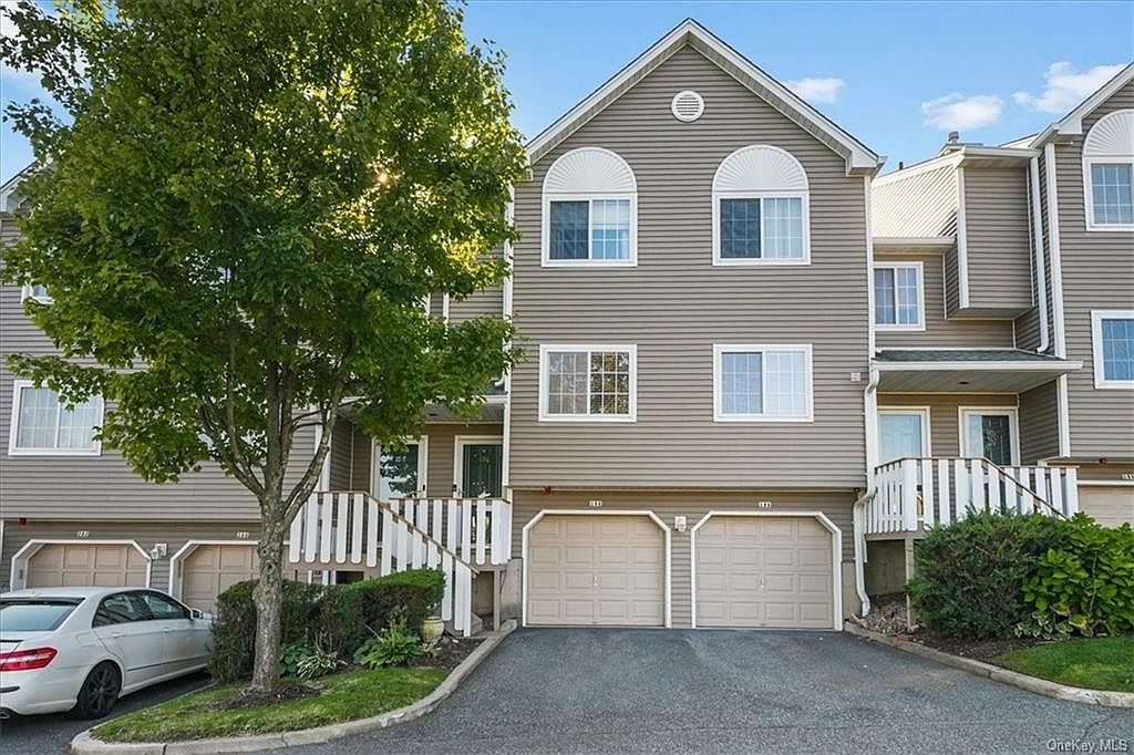 196 Eagle Ridge Way, Nanuet, NY 10954 Zillow
