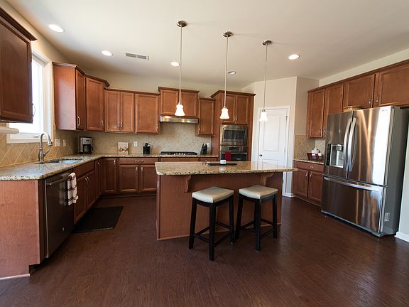 Captivating Gourmet Kitchen