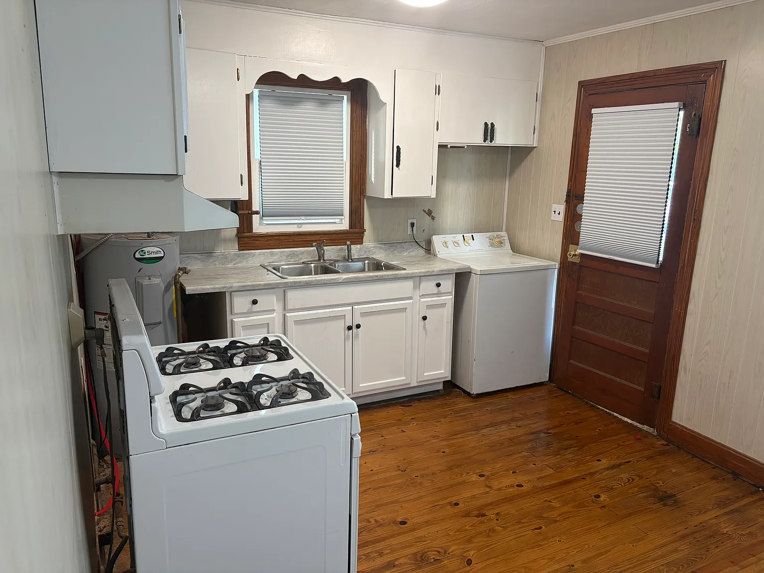2 bed, 1385 sqft, $1,000 — Photo 4