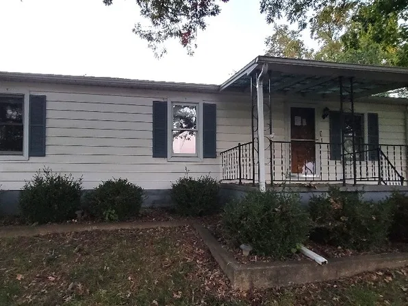 1260 Nursery Rd, Charleston, IL 61920