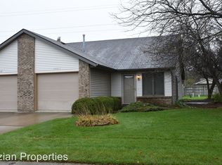 1007 Pointe Center Cv, Fort Wayne, IN 46819