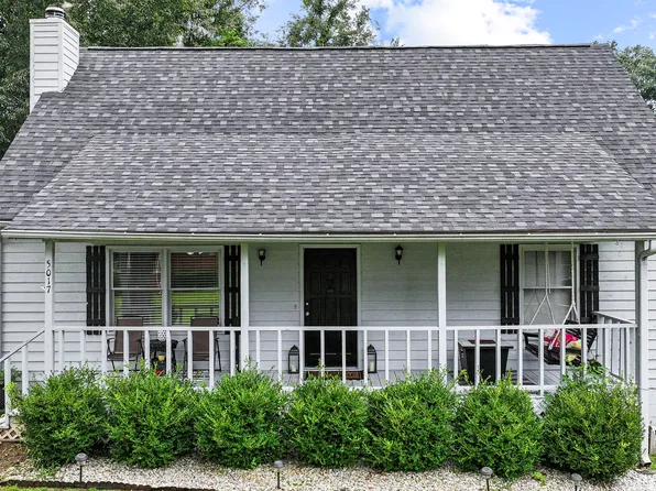 5017 Valley St, Oakwood, GA 30566