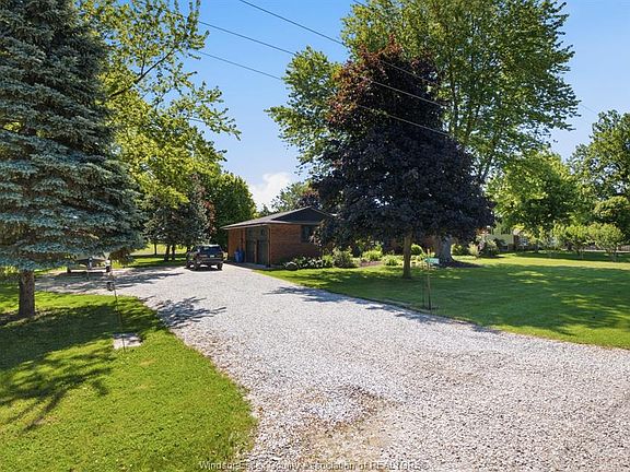 2nd image of 1732 Belle River Rd