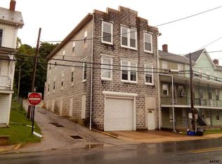 43 W Main St, Windsor, PA 17366