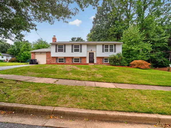 6810 Killarney St, Clinton, MD 20735