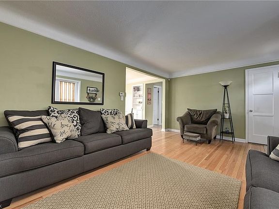 5th image of 16081 Glenridge Ave