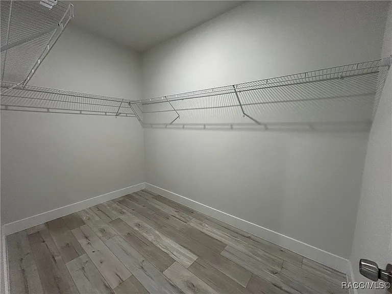 2097 W Hampshire Blvd — Photo 10