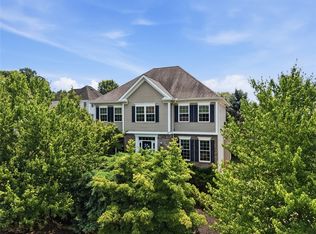 202 W Vanderbilt Dr, Mars, PA 16046