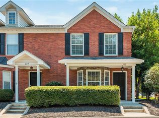 211 Morris Ln, Woodstock, GA 30188