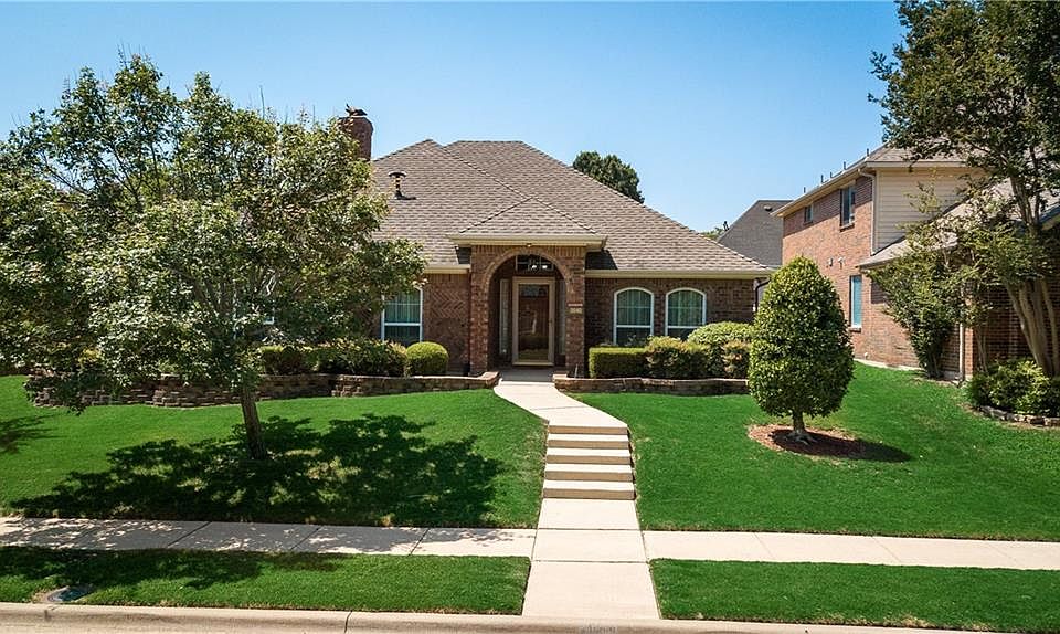 1st image of 2040 Houlton Ln