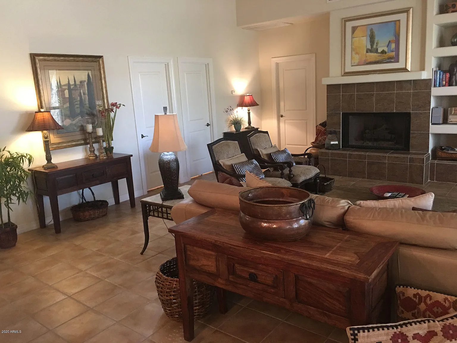3 bed, 3.0 bath, 2174 sqft, $4,200 — Photo 3