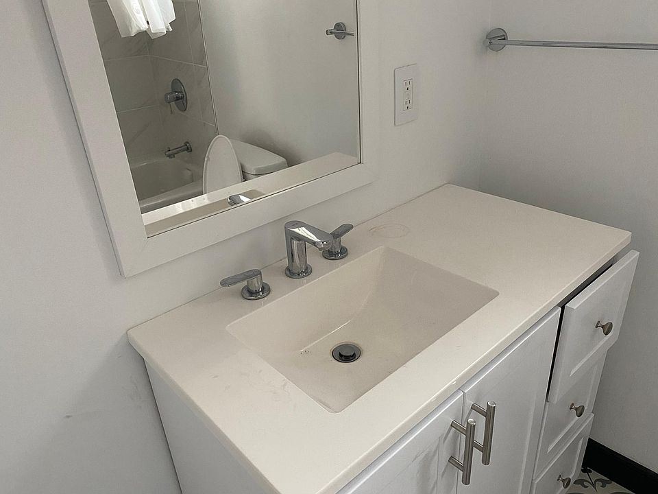 Full bathroom with bathtub/shower