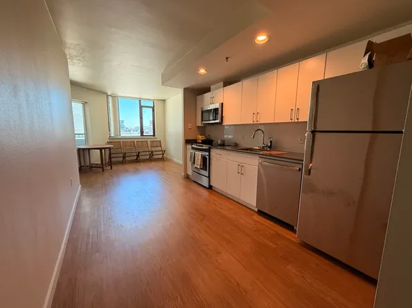 1301 1st Ave APT 407, Seattle, WA 98101