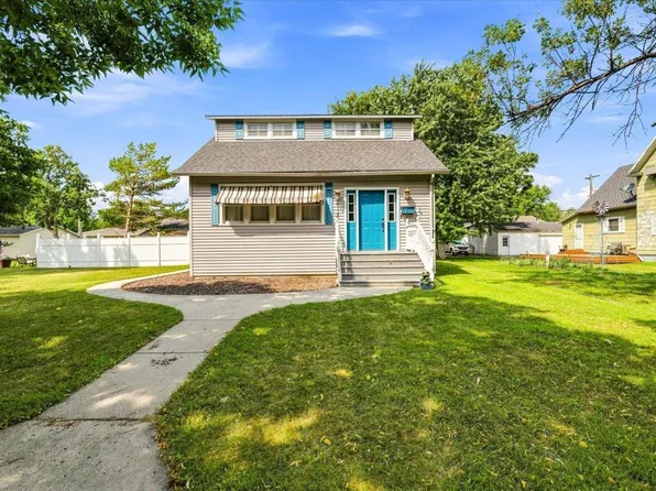 413 8th St N, Breckenridge, MN 56520