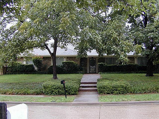 1st image of 3204 Teakwood Ln