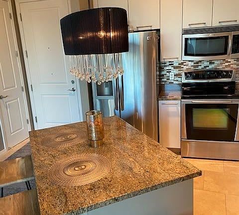 5th image of 1 E Lexington Ave Unit 408