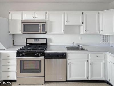 4th image of 3705 S George Mason Dr APT 1412S