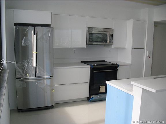 5th image of 540 Brickell Key Dr APT 1127