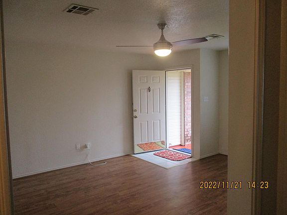 4th image of 163 Armadillo Ln #B