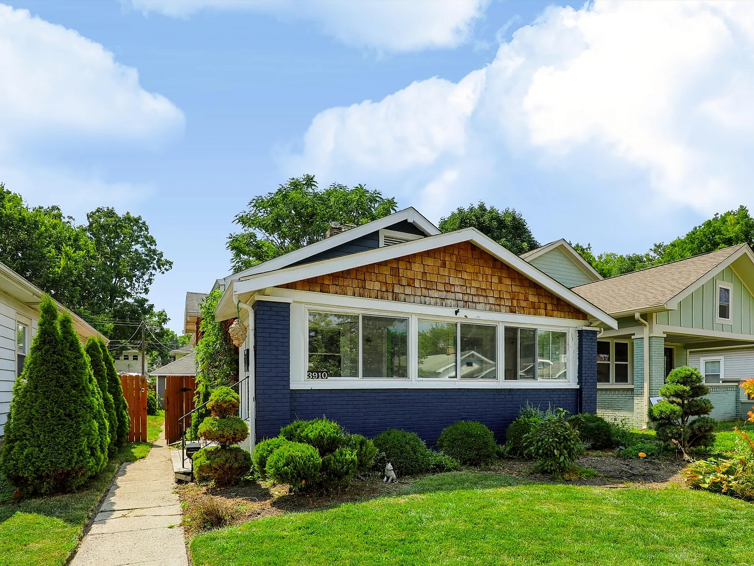 3 bed, 2637 sqft, $2,000 — Photo 2