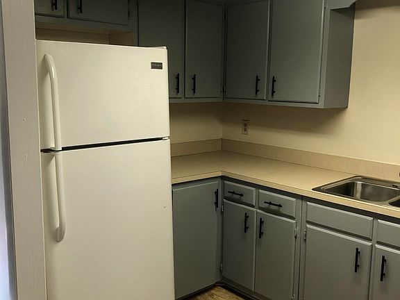 4th image of 7313 Porcher Dr. #16