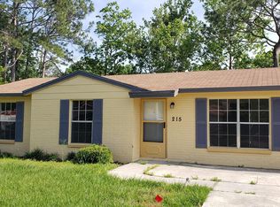 215 Evergreen Ln, Middleburg, FL 32068