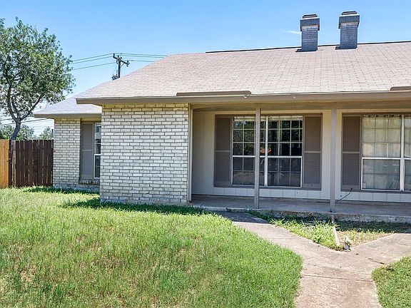 2nd image of 4701 Echo Bend Cir #4701