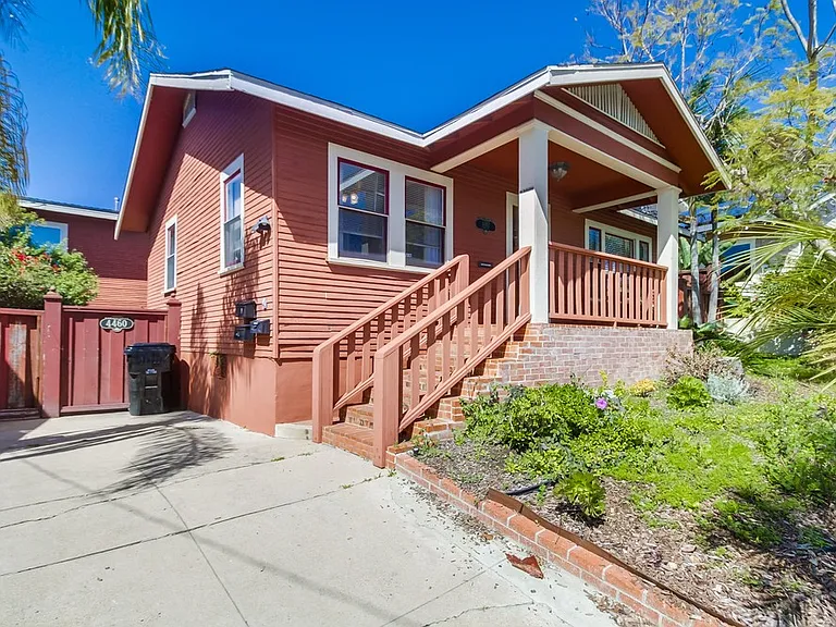 4462 Arch St — Photo 3