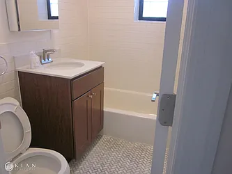 Rented by Kian Realty