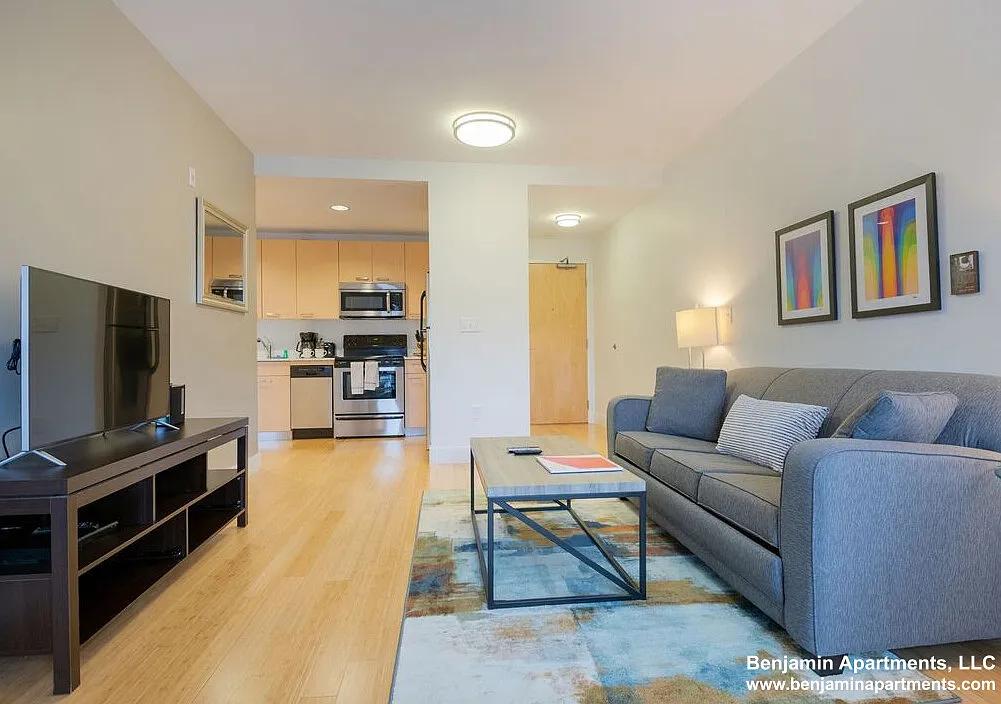 1 bed, 543 sqft, $3,700 — Photo 1