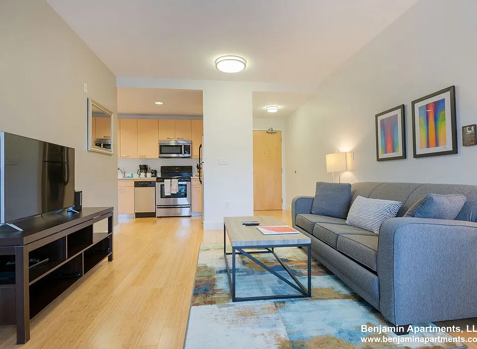 1085 Boylston St #401