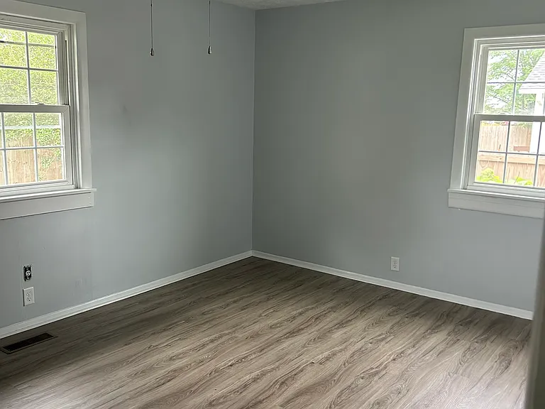 205 Morrison St — Photo 7