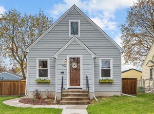 902 Orange Ave E, Saint Paul, MN 55106