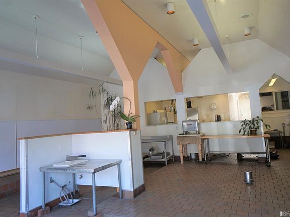 3rd image of 3325-3327 20th St