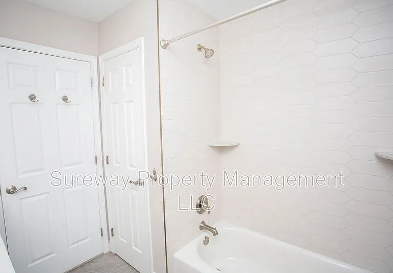 7 Amaryllis Ln — Photo 39