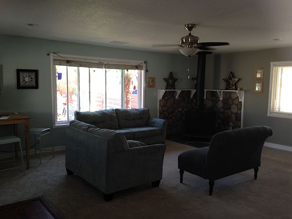 2nd image of 864 Maryland Dr