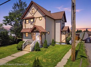 209 Ambrose St, Dunmore, PA 18512