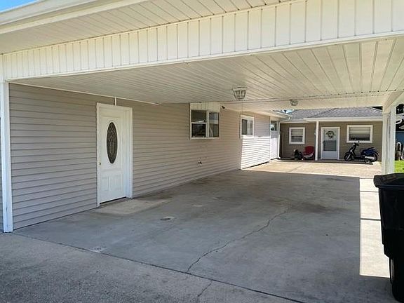 3rd image of 115 Gamma St